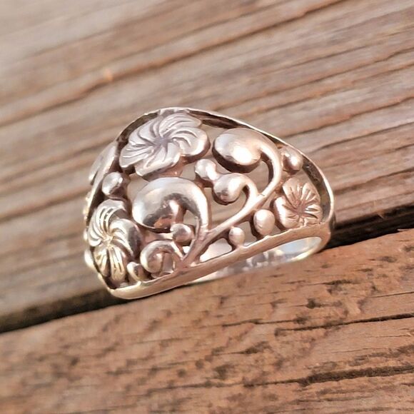 Sterling Open Flourish Flower Openwork Ring - Picture 5 of 9